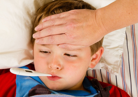 春季宝宝发烧常见的误区有哪些？该如何护理？