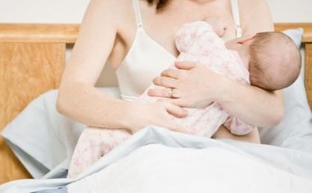 产后乳腺炎的病因症状及治疗办法