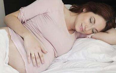 怀孕的您睡好了吗?揭秘孕期睡姿有多重要!